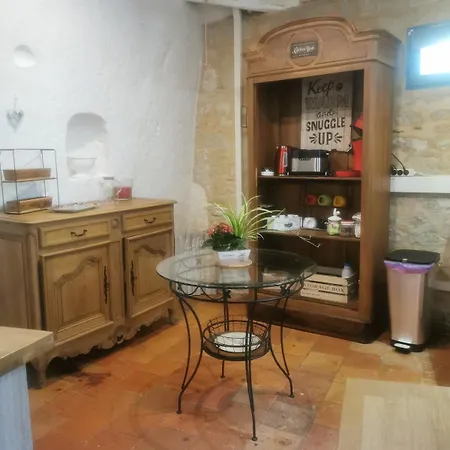 Maison Troglodyte Holiday home Saint-Leger-de-Montbrillais