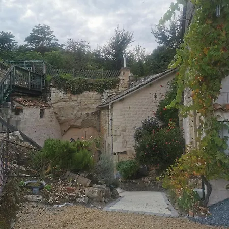 Feriehus Maison Troglodyte Saint-Leger-de-Montbrillais