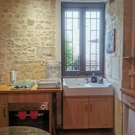 Maison Troglodyte Tatil Evi Saint-Leger-de-Montbrillais