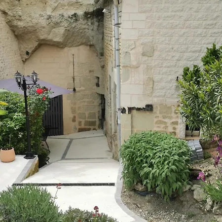 Tatil Evi Maison Troglodyte Saint-Leger-de-Montbrillais