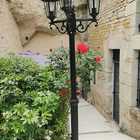 Maison Troglodyte 펜션 Saint-Leger-de-Montbrillais