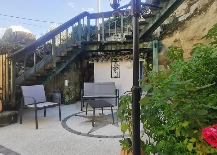 Maison Troglodyte בית נופש *