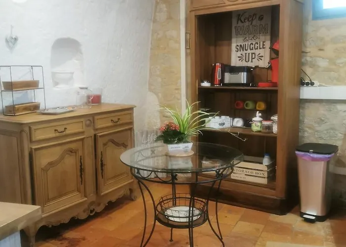 Maison Troglodyte בית נופש Saint-Leger-de-Montbrillais