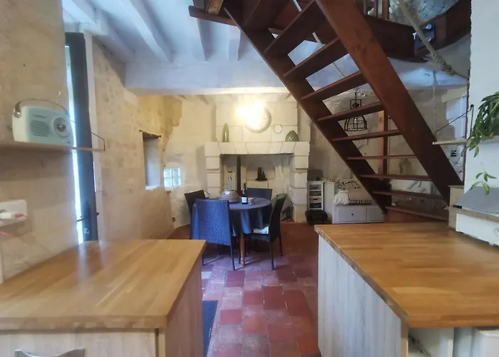 펜션 Maison Troglodyte Saint-Leger-de-Montbrillais